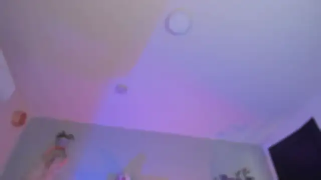 YariRose webcam