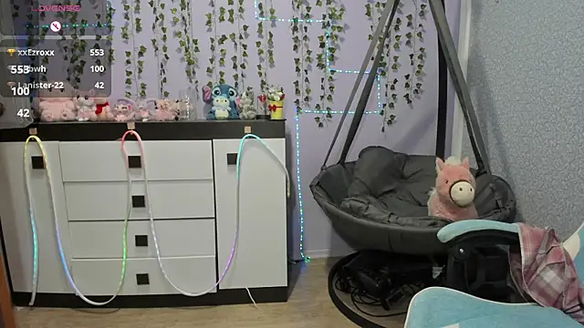 Yoonhee_ki live cam on StripChat