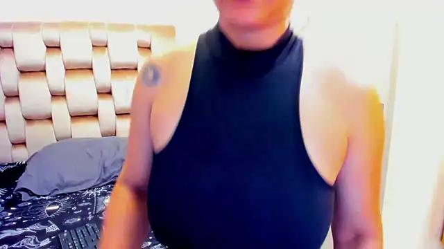 alaskmiller1 live cam on StripChat