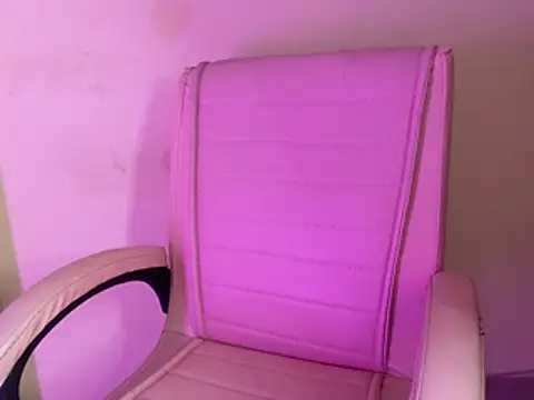 Its_cherry_magic webcam