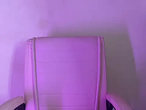 Its_cherry_magic webcam
