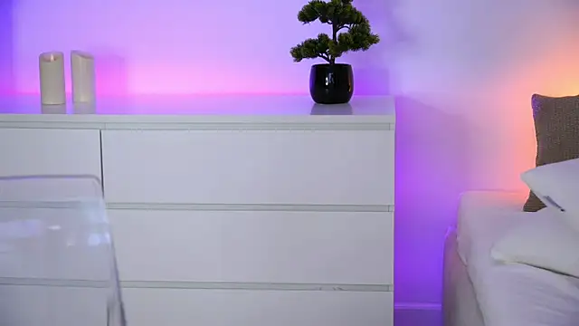 AishaSins webcam