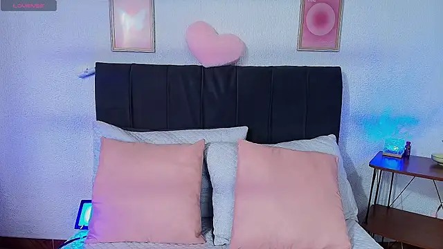 samm_curvy webcam