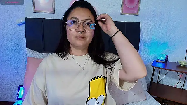 samm_curvy webcam