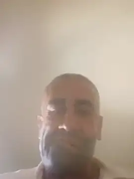 LA_guy_host webcam