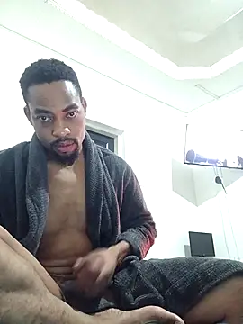 mlakabiggy Live Webcam on Stripchat