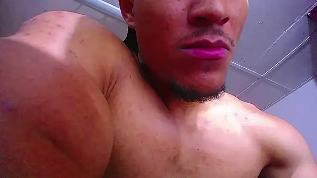 teddyfit19cm live cam on StripChat