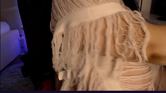 SilkQueenn live cam on StripChat