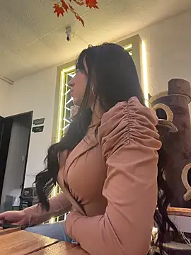 EmmyEvans1 Live Web Cam Show