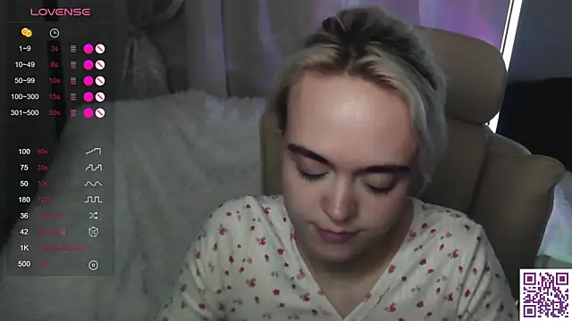 Oxcy_Secret live cam on StripChat