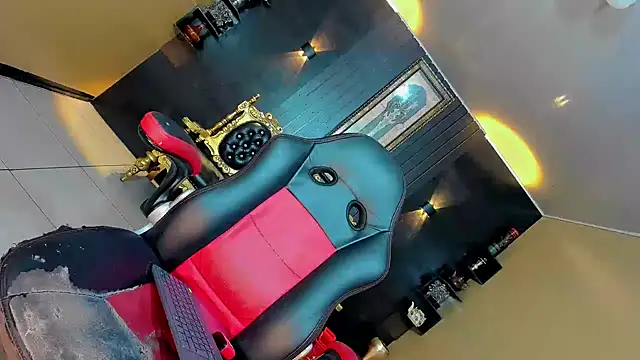 Andrea_Kitty_ live sex cam