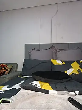 DrippinCaramelCutie webcam