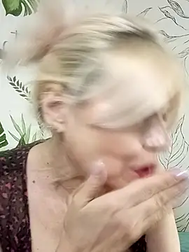 Catty_Lady webcam