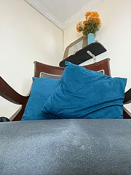 LilaRvsh webcam