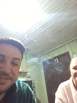 New_and_grandma webcam