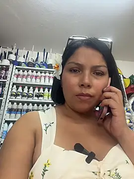 ISABELLA__LUNA webcam
