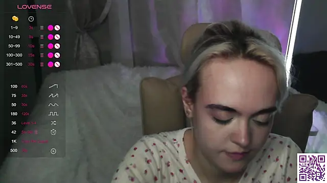 Oxcy_Secret live cam on StripChat