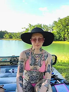 guillotine444 webcam