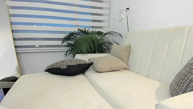 Ori_valentina webcam