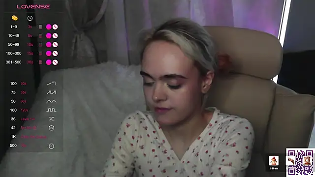 Oxcy_Secret live cam on StripChat