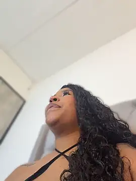 izzybelmonth12 webcam