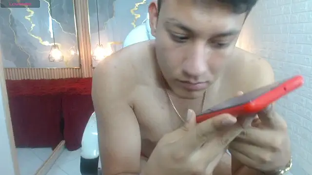 DominantBoy4 webcam