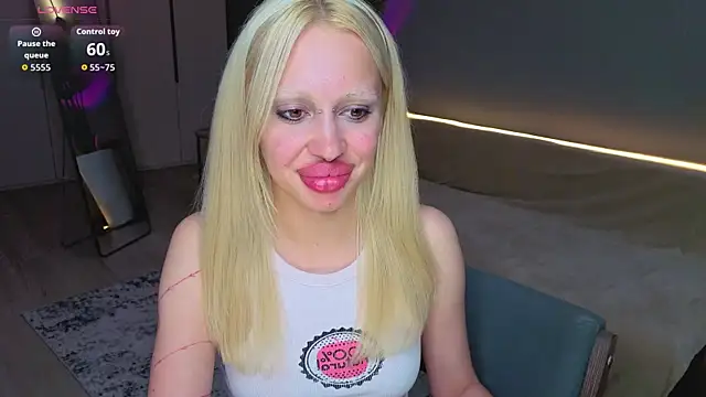 Luna_Beverly webcam