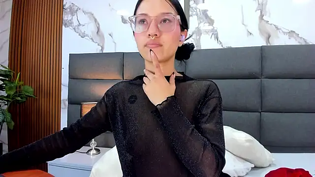 SophiieCalloway1 live cam on StripChat