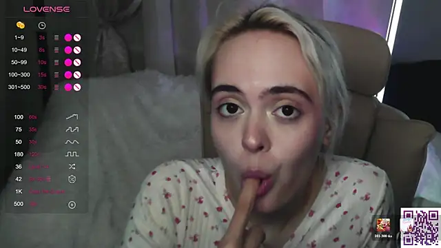 Oxcy_Secret webcam
