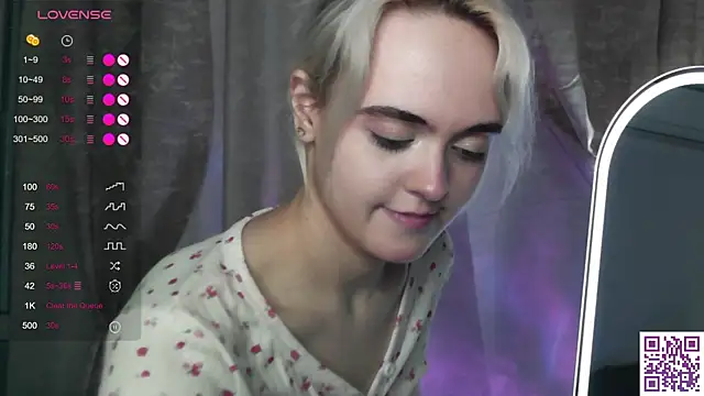 Oxcy_Secret live cam on StripChat