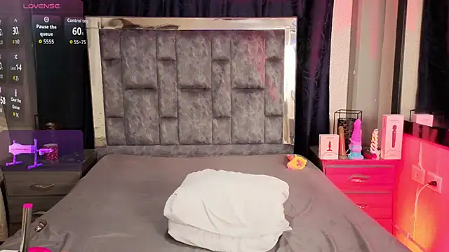 LeoMonnroe Live Webcam on Stripchat