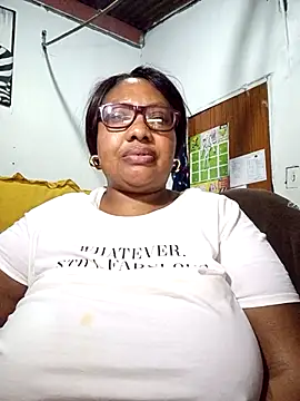 YELLOW_BONE webcam