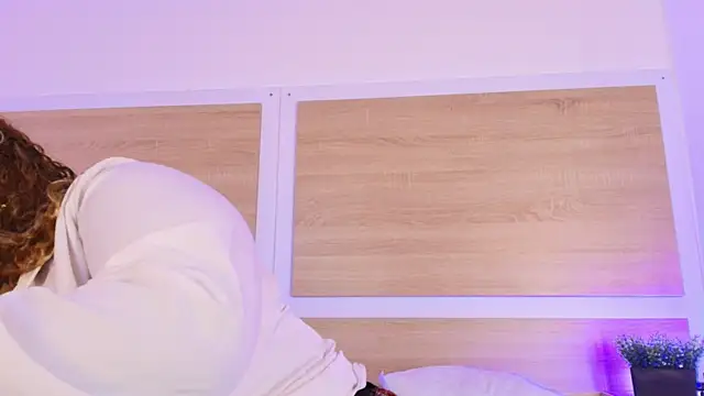 Your_big_ebony_goddness webcam