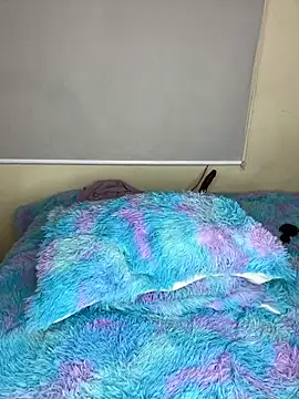 scarlet_tommy webcam