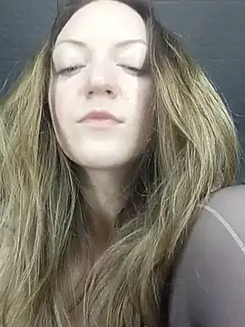 KattyLuuu webcam