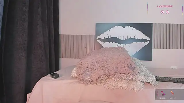 Hailey-Fox webcam