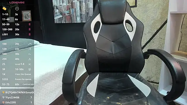 ChannelWhite_ webcam