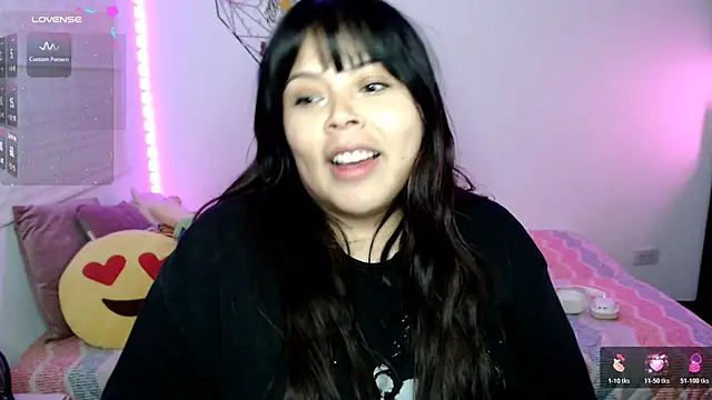 EllieMoonX webcam