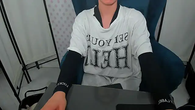 CarliFantasy25 webcam