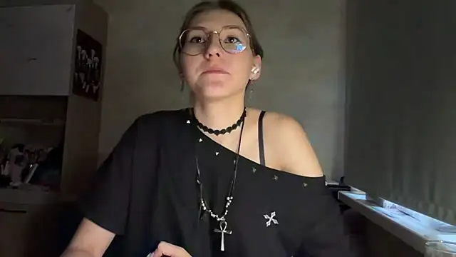 Miaaa_Moon webcam