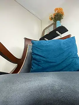 LilaRvsh live webcam