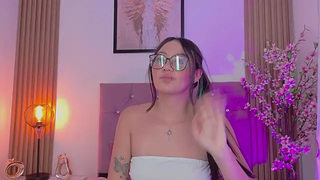 ravena_queen webcam