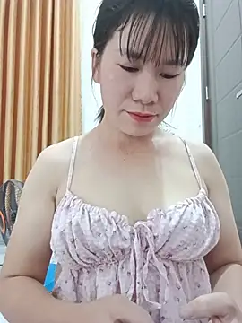 Bondgirl_9 webcam