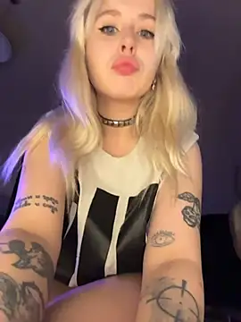 viviennedoll webcam