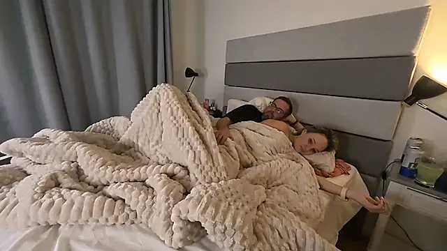 DuncanDoesAngie webcam
