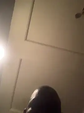 big_dee_1 (M young) - Iphone 17promax