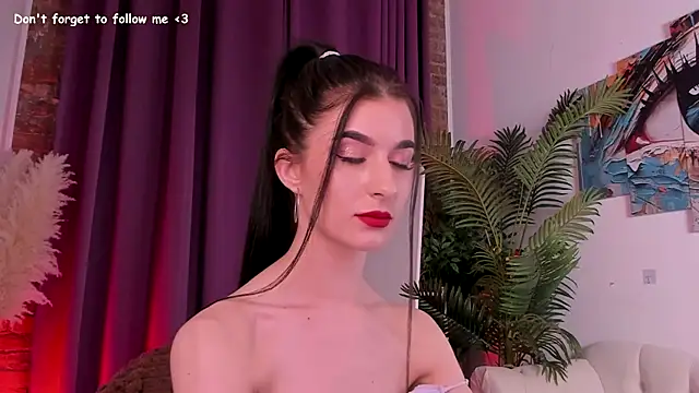 LauraCoy webcam