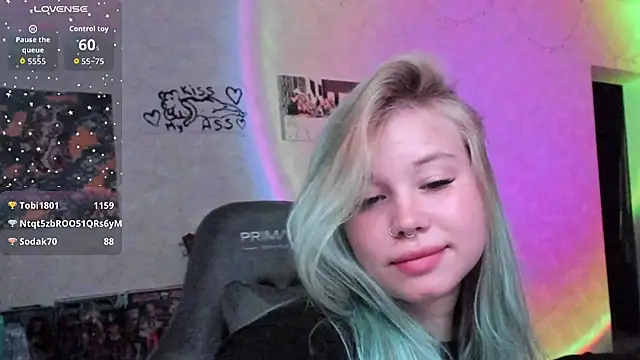Lulu_Di live sex cam