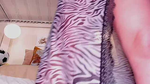 RamonaSimons webcam