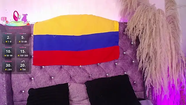 Violet_Collins1 webcam